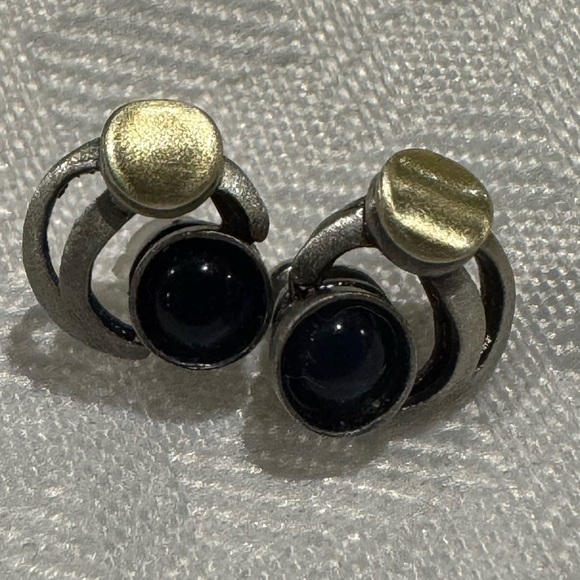 Christophe Poly geometric two-tone Stud earrings Blue Stone Gold Tone accent - Picture 7 of 9